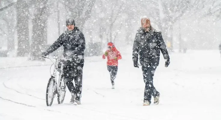 Por qué es tan peligrosa la gigantesca tormenta de nieve y hielo que amenaza a gran parte de EE.UU. este fin de semana