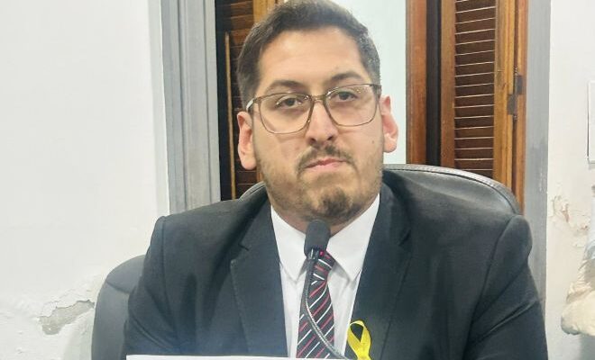 Edil Enzo Paique propone participar desde plataformas virtuales en el Congreso Nacional para reducir gastos