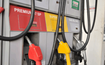 Gobierno decretó baja de precio de naftas y gasoil a partir de marzo