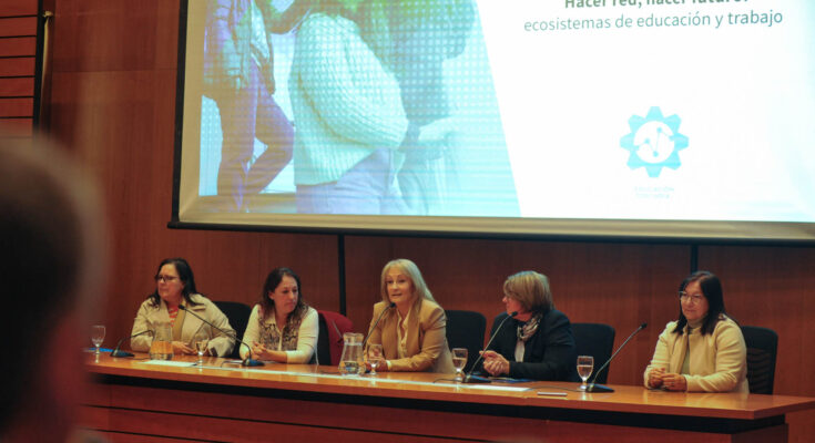 UTU ofrece 75 propuestas de formación terciaria con un egreso del 87% UTU ofrece 75 propuestas de formación terciaria con un egreso del 87%