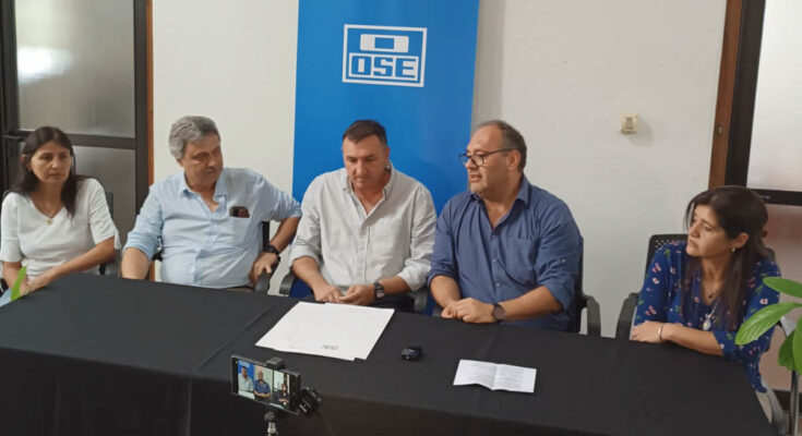 OSE amplía red de saneamiento en barrio Los Portales de Salto con inversión de unos 3 millones de pesos OSE amplía red de saneamiento en barrio Los Portales de Salto con inversión de unos 3 millones de pesos