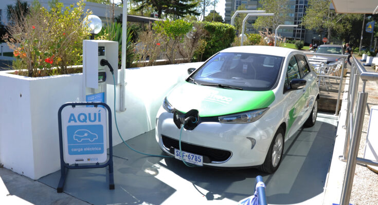 Gobierno gravará Imesi a los autos eléctricos: a partir de qué valor y cuándo será