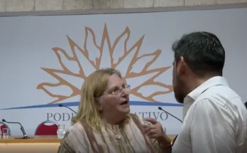 Graciela Bianchi increpó a periodista de Canal 5 durante conferencia de la Coalición Republicana