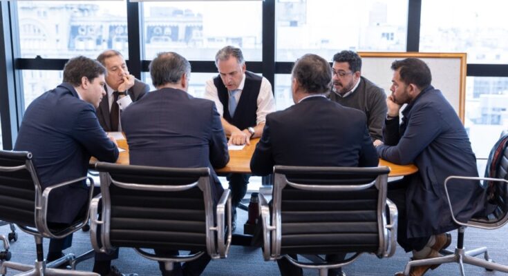 Presidente Orsi recibió a Cámaras Empresariales: “El diálogo con los sectores productivos es fundamental para seguir avanzando” Presidente Orsi recibió a Cámaras Empresariales: “El diálogo con los sectores productivos es fundamental para seguir avanzando”