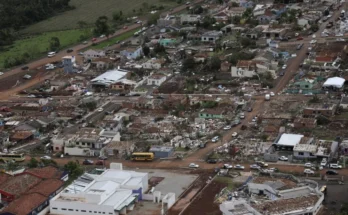 Tornado arrasa en ciudad al sur de Brasil y deja seis muertos y 750 heridos